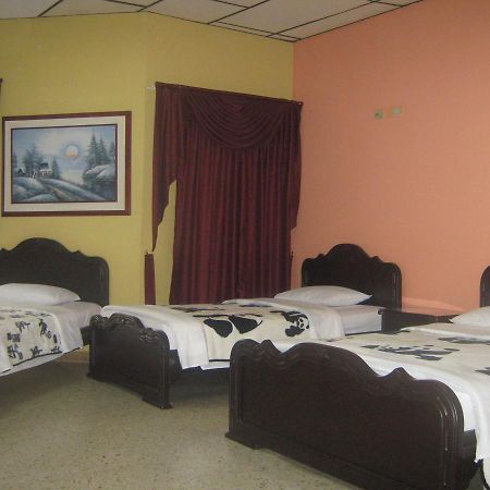 Hotel Ejecutivo Перейра Екстериор снимка