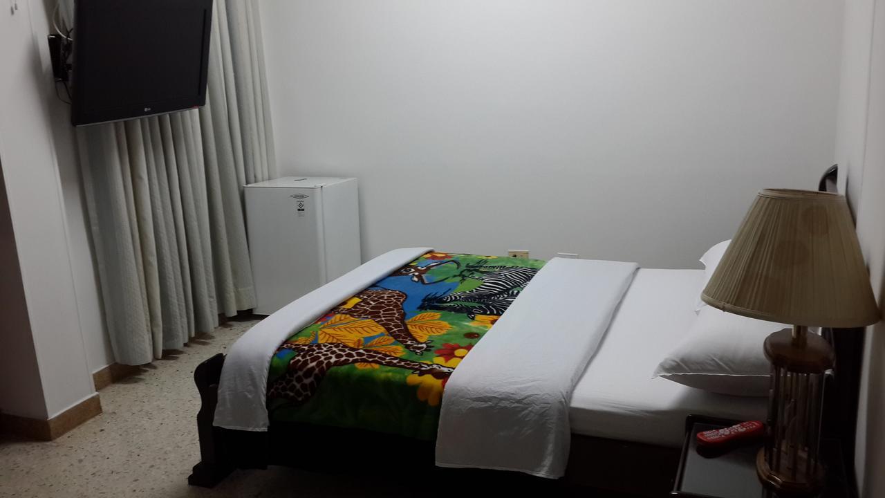 Hotel Ejecutivo Перейра Екстериор снимка