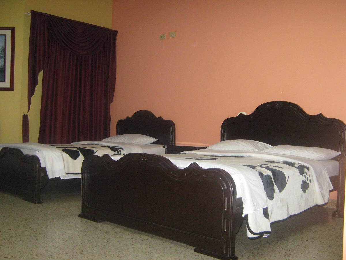 Hotel Ejecutivo Перейра Екстериор снимка