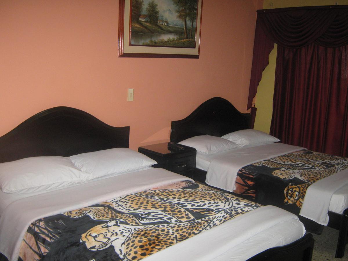 Hotel Ejecutivo Перейра Екстериор снимка