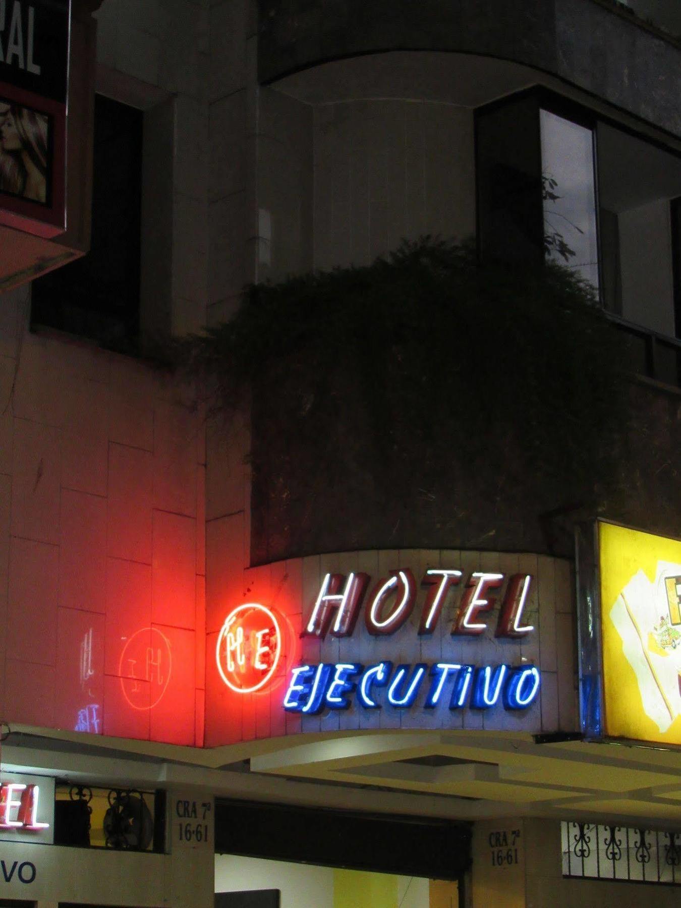 Hotel Ejecutivo Перейра Екстериор снимка