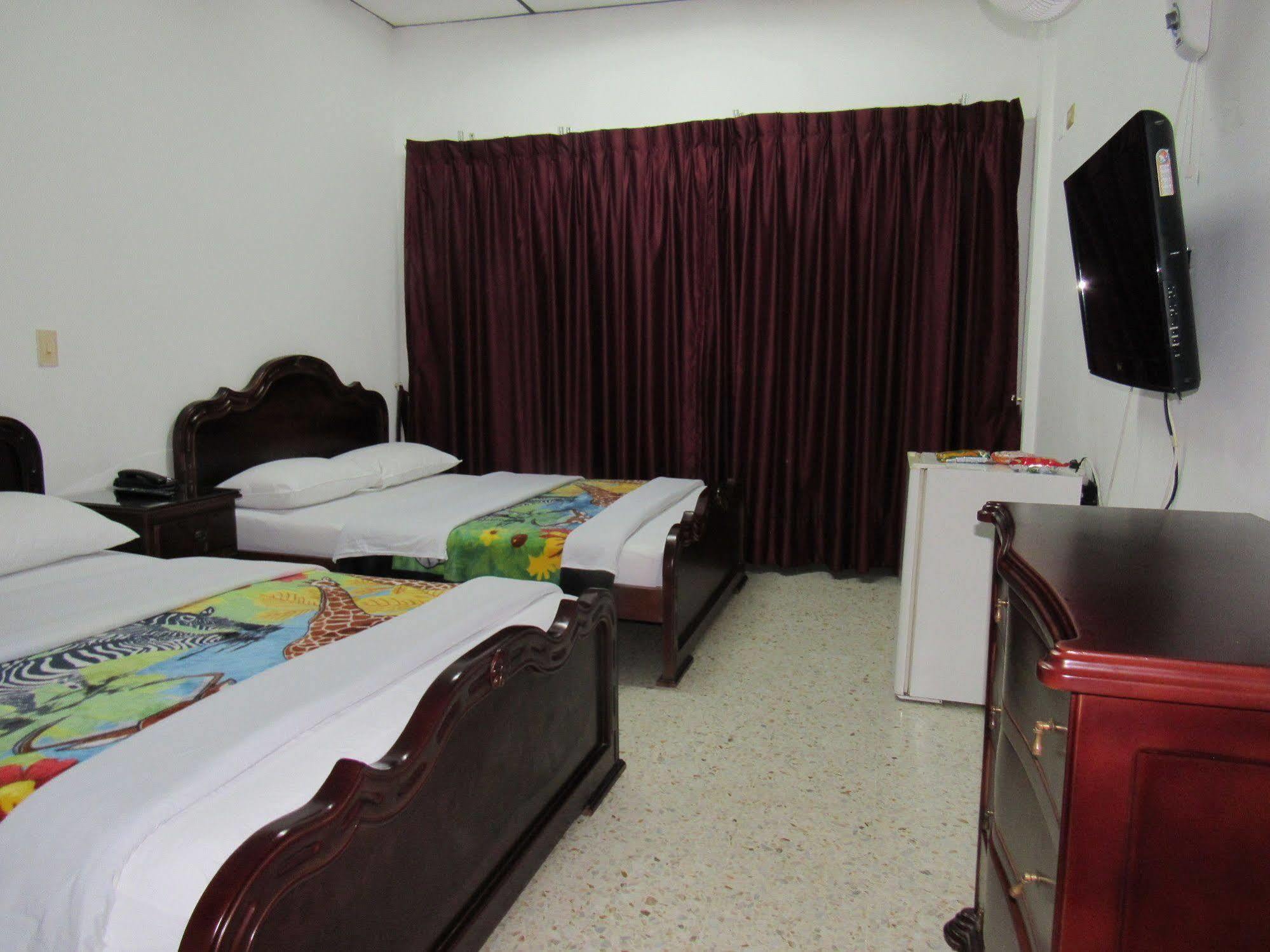 Hotel Ejecutivo Перейра Екстериор снимка