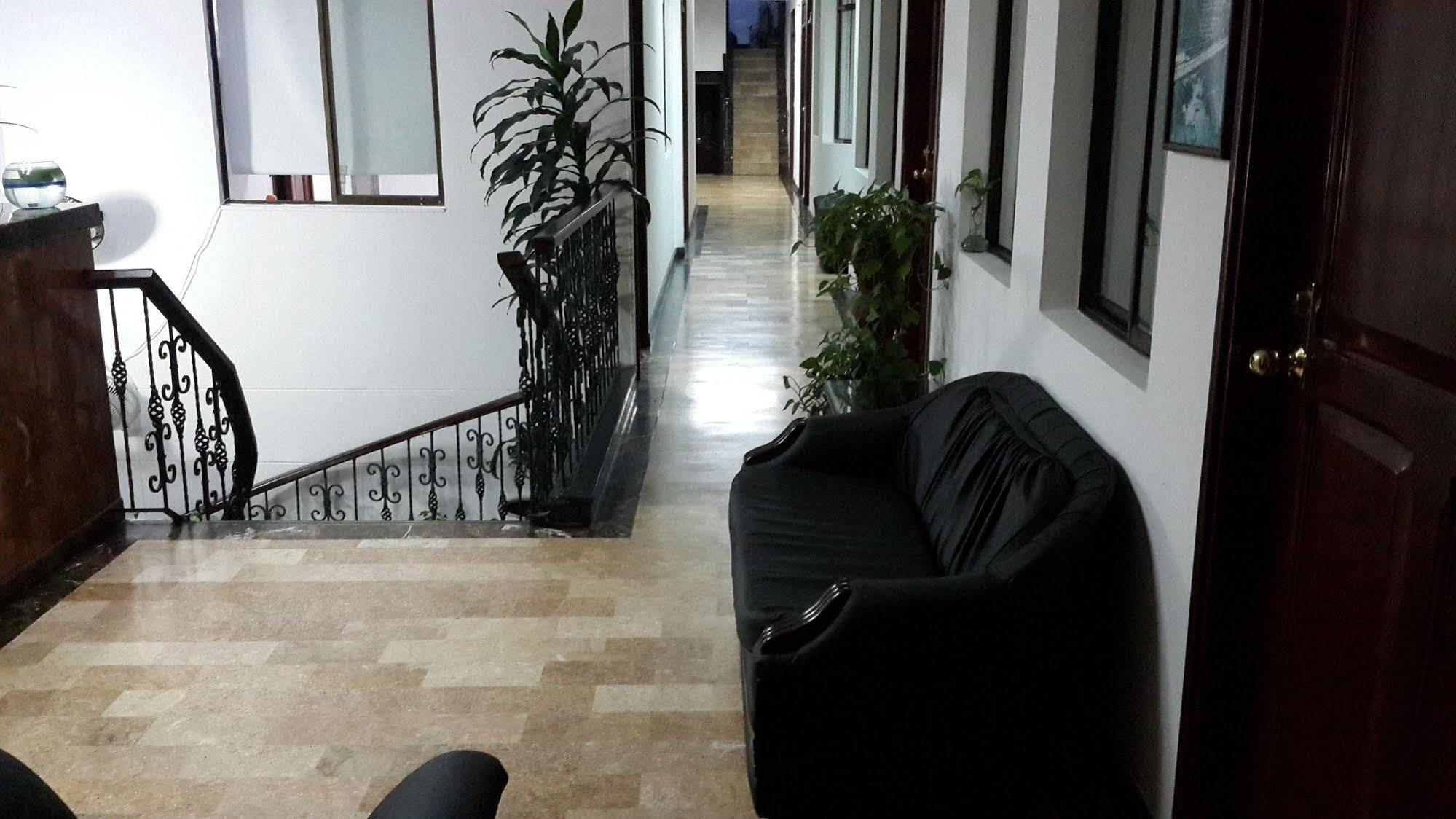 Hotel Ejecutivo Перейра Екстериор снимка